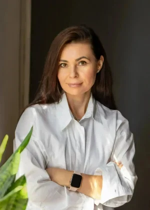 Clara-Jensen-scaled-rdh48pgyzw358cst0k6gijaiaztrqpqy4qvt2n8z8o